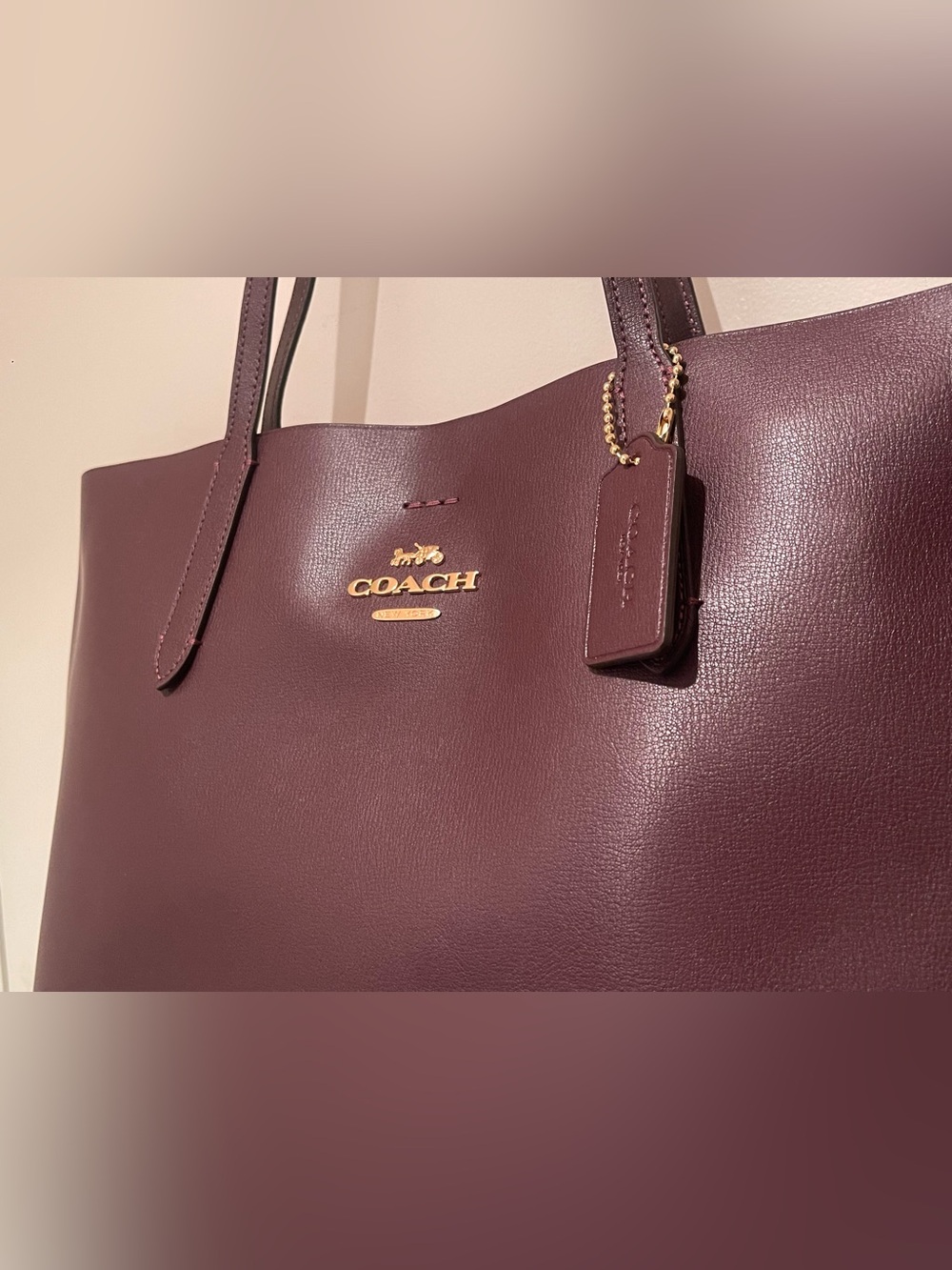 NWT COACH Raspberry Metallic Avenue Tote